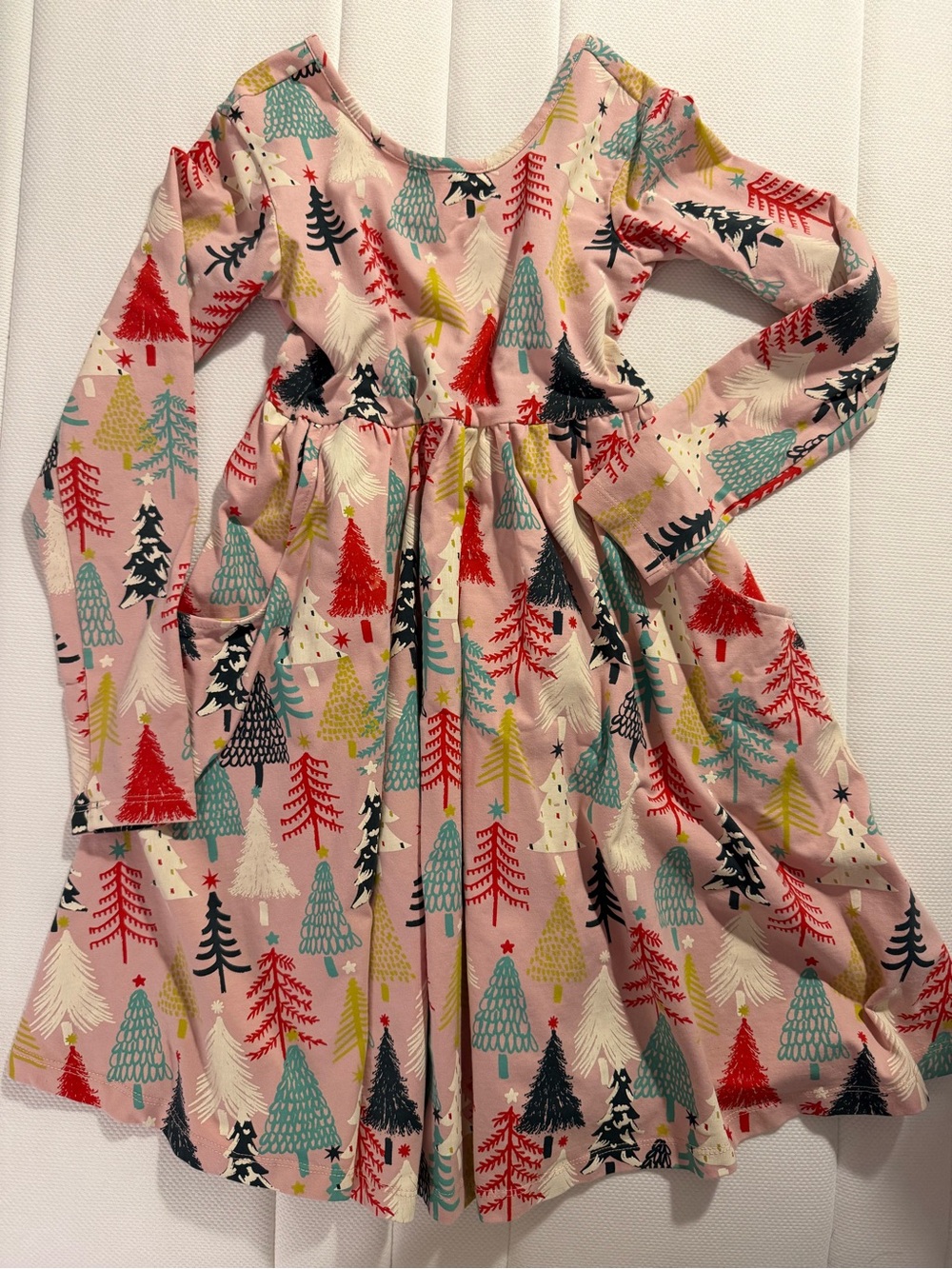 Hanna Andersson Pink Holiday Tree Print Long-Sleeve Twirl Dress